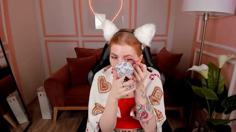 Call me Mira  thumbs up its make me happy online show from 12-26-24, 06:43