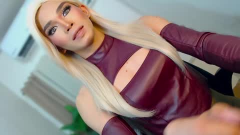 Miss Andrea online show from 04-01-26, 05:54