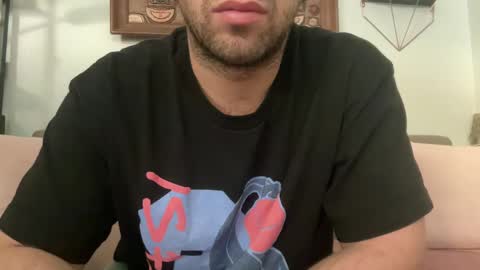 universalstudihoes online show from 12-23-24, 10:55