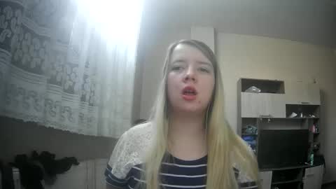 Snapshot of universeemily chatting on 10-24-25, 06:10 UniverseEmily online show from 10-24-25, 06:10