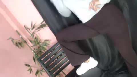 unknown_trans18 online show from 04-15-26, 01:23