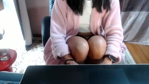 Snapshot of unlimitedloving chatting on 04-26-26, 01:14 unlimitedloving online show from 04-26-26, 01:14