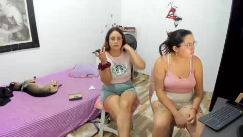 Kary and jhoa online show from 03-10-26, 11:43