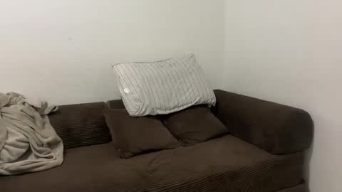 Snapshot of unverifiedbwc chatting on 05-02-26, 12:26 Stepbro online show from 05-02-26, 12:26