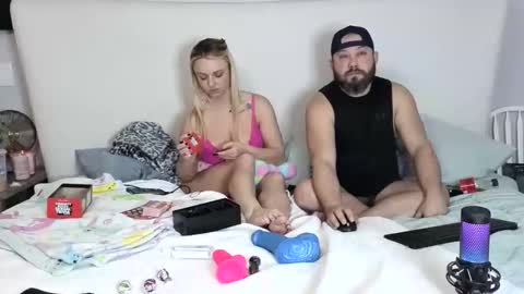 Snapshot of upsidedownpineapplefun chatting on 02-22-26, 02:56 SabrinaStar online show from 02-22-26, 02:56