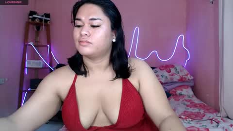 Snapshot of ur_baby_rebbecca chatting on 07-06-26, 11:29 SINGLE online show from 07-06-26, 11:29