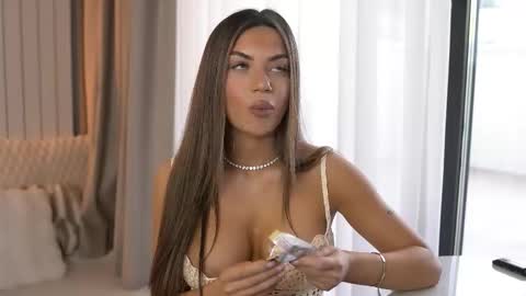 Snapshot of ur_badhabit chatting on 02-24-26, 03:32 Ivy online show from 02-24-26, 03:32