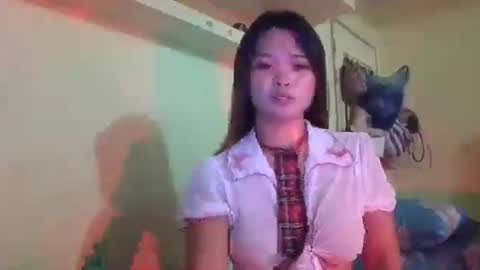 Snapshot of ur_cristal chatting on 07-19-26, 12:42 ur_cristal online show from 07-19-26, 12:42
