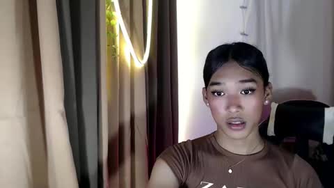 Snapshot of ur_dazzlingmorenaxx chatting on 10-24-25, 03:47 ur_dazzlingmorenaxx online show from 10-24-25, 03:47