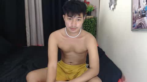 ur_hugechinito online show from 02-18-25, 10:49