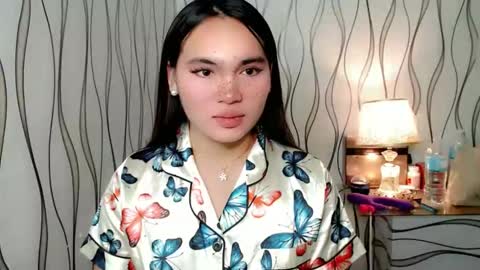 QUEENSY online show from 10-11-25, 02:15