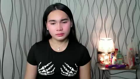 QUEENSY online show from 11-25-25, 10:37