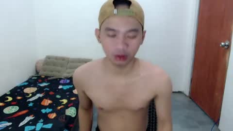 Snapshot of ur_joshuahotnotch chatting on 06-12-26, 11:53 ur_joshuahotnotch online show from 06-12-26, 11:53