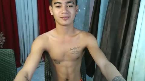 Snapshot of ur_naughtyboy_raphael chatting on 09-26-25, 08:18 ur_naughtyboy_raphael online show from 09-26-25, 08:18