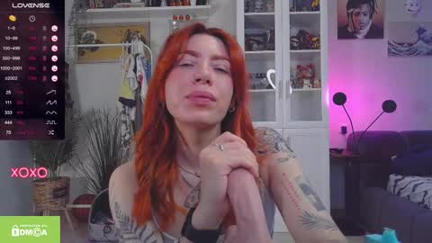 Olivia Kaufman online show from 10-31-25, 08:26