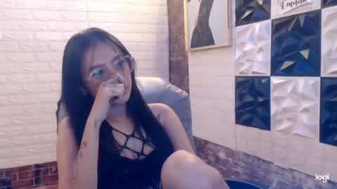 Snapshot of ur_prescious_xxx chatting on 09-24-25, 05:49 Ur Lovely Pricious online show from 09-24-25, 05:49