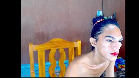 Snapshot of ur_prescious_xxx chatting on 06-20-26, 01:14 Ur Lovely Pricious online show from 06-20-26, 01:14