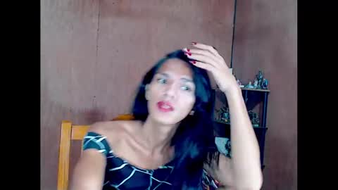 Snapshot of ur_prescious_xxx chatting on 06-28-26, 02:23 Ur Lovely Pricious online show from 06-28-26, 02:23