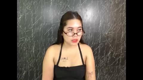 Snapshot of ur_prettychelsie18 chatting on 05-06-26, 06:24 ur_prettychelsie18 online show from 05-06-26, 06:24