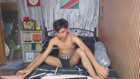 ur_shan21 online show from 10-26-25, 10:10