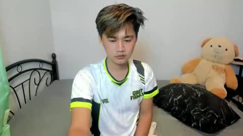 Snapshot of urasian_jhon1 chatting on 11-27-25, 11:12 jhon online show from 11-27-25, 11:12