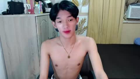 urasian_john20 online show from 07-08-26, 11:26