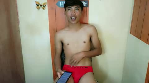 Snapshot of urasian_jomarie chatting on 09-10-25, 02:11 urasian_jomarie online show from 09-10-25, 02:11