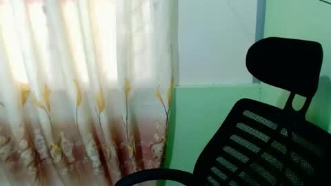 urasian_joy online show from 10-29-25, 05:53