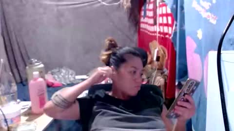 Snapshot of urasian_joy chatting on 03-24-26, 04:50 urasian_joy online show from 03-24-26, 04:50