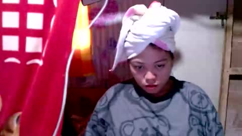 Snapshot of urasian_joy chatting on 04-09-26, 08:20 urasian_joy online show from 04-09-26, 08:20