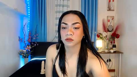 Snapshot of urasian_olivia1 chatting on 01-12-25, 02:19 Olivia online show from 01-12-25, 02:19