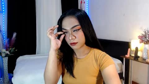 Snapshot of urasian_olivia1 chatting on 02-10-25, 06:20 Olivia online show from 02-10-25, 06:20