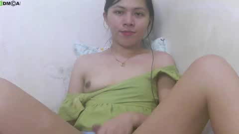 Snapshot of urasianlover69x chatting on 12-03-24, 03:00 rai online show from 12-03-24, 03:00