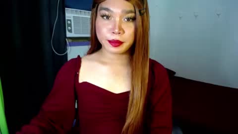 Snapshot of urasiansweet_cummer chatting on 02-12-25, 05:05 KENDRA online show from 02-12-25, 05:05