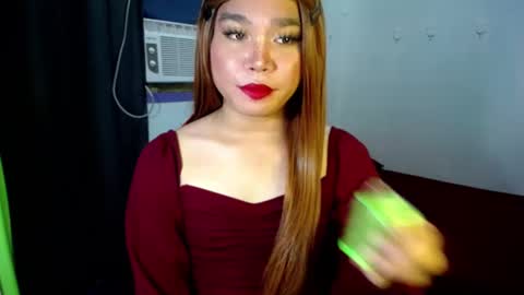 Snapshot of urasiansweet_cummer chatting on 02-13-25, 02:45 KENDRA online show from 02-13-25, 02:45