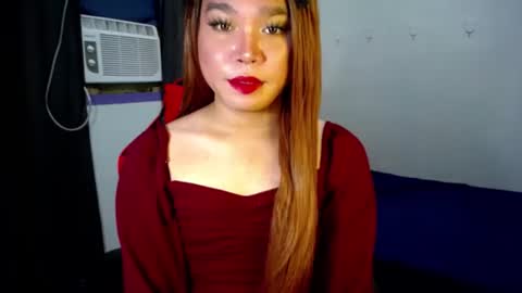 Snapshot of urasiansweet_cummer chatting on 02-17-25, 08:47 KENDRA online show from 02-17-25, 08:47