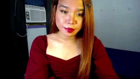 Snapshot of urasiansweet_cummer chatting on 02-19-25, 06:00 KENDRA online show from 02-19-25, 06:00