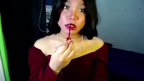 Snapshot of urasiansweet_cummer chatting on 02-28-25, 01:05 KENDRA online show from 02-28-25, 01:05