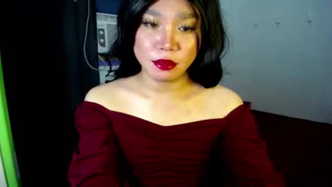 Snapshot of urasiansweet_cummer chatting on 03-10-25, 02:06 KENDRA online show from 03-10-25, 02:06