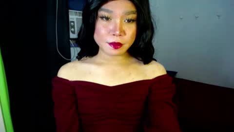 Snapshot of urasiansweet_cummer chatting on 03-12-25, 09:12 KENDRA online show from 03-12-25, 09:12