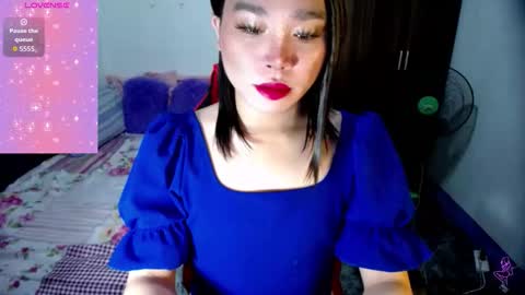 Snapshot of urasiansweet_cummer chatting on 09-20-25, 01:39 KENDRA online show from 09-20-25, 01:39