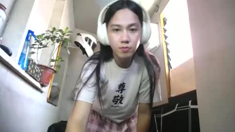 Erika online show from 04-10-26, 02:39