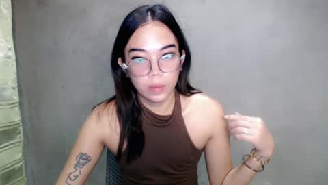 Snapshot of urbabydollx16 chatting on 06-22-26, 11:18 urbabydollx16 online show from 06-22-26, 11:18