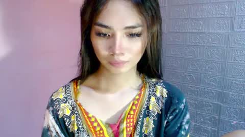 Clara online show from 01-24-25, 05:42