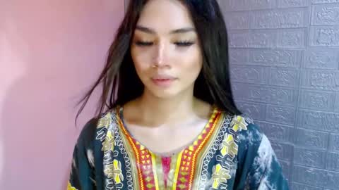 Clara online show from 02-16-25, 07:37