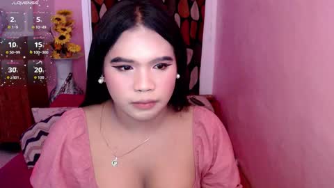 Snapshot of urbabysofia0305 chatting on 11-27-25, 01:07 Sofia online show from 11-27-25, 01:07