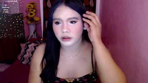 Snapshot of urbabysofia0305 chatting on 11-30-25, 04:33 Sofia online show from 11-30-25, 04:33