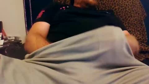 Snapshot of urbigfun chatting on 09-23-25, 02:09 YBF online show from 09-23-25, 02:09