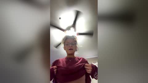 urblondeobsessionxo online show from 04-19-26, 09:50