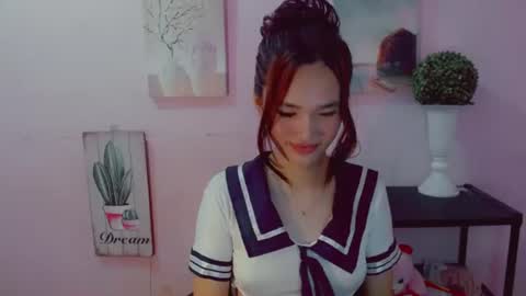 Snapshot of urblossom_princess chatting on 06-25-26, 06:23 urblossom_princess online show from 06-25-26, 06:23